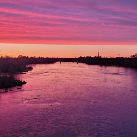 Sur Les Bords De Loire Apartment Montlouis-sur-Loire Ngoại thất bức ảnh